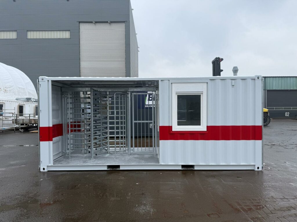 Tourniquet container